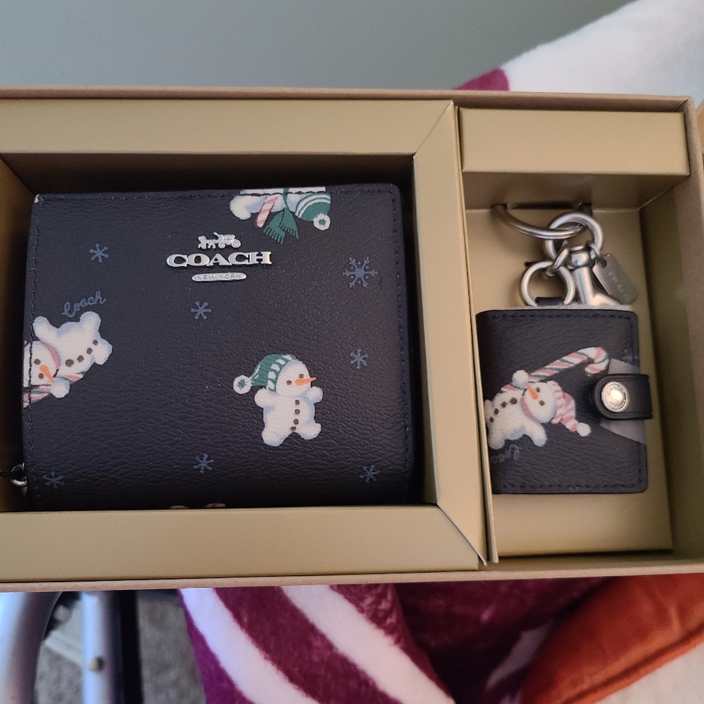 Coach Snowman Set "FIRM PRICE"